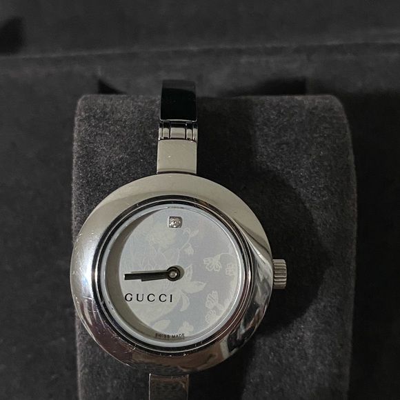 Gucci watch - Picture 3 of 3